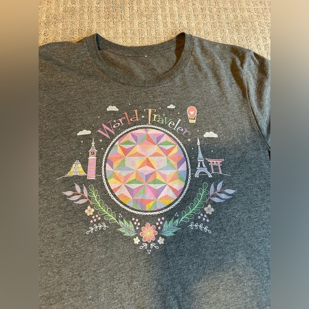 Disney inspired Epcot world traveller tee shirt. Unisex fit, size  medium